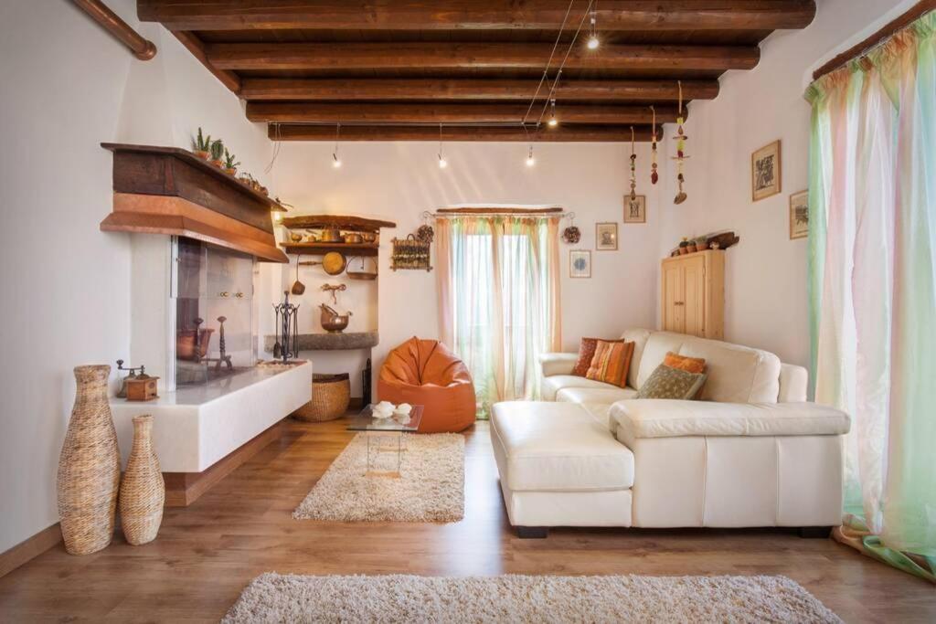 Вилла Casale San Michele Мальчезине Экстерьер фото